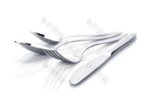 餐具或餐具，包括叉子、勺子和刀