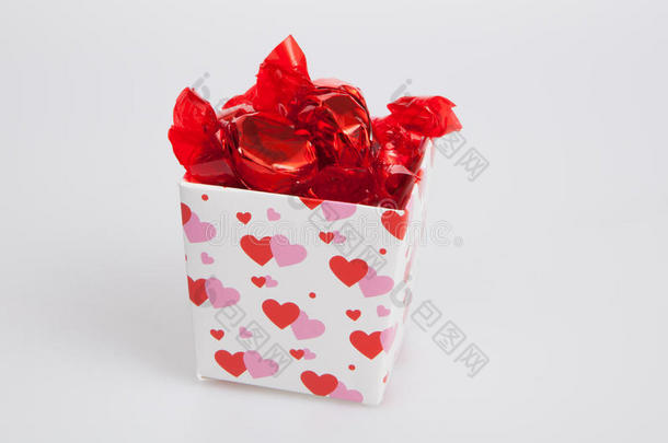 装满糖果的情人节小礼盒