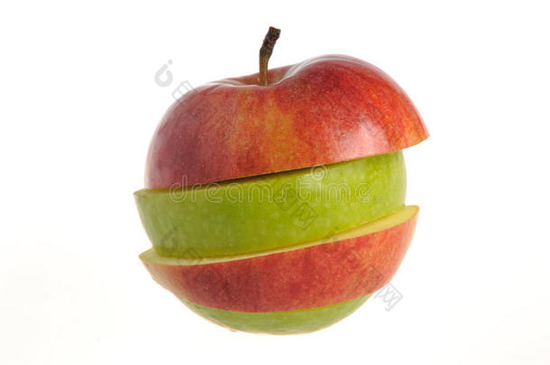 青、红苹果分离出的苹果切片