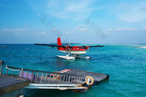 马尔代夫的双水獭水上飞机