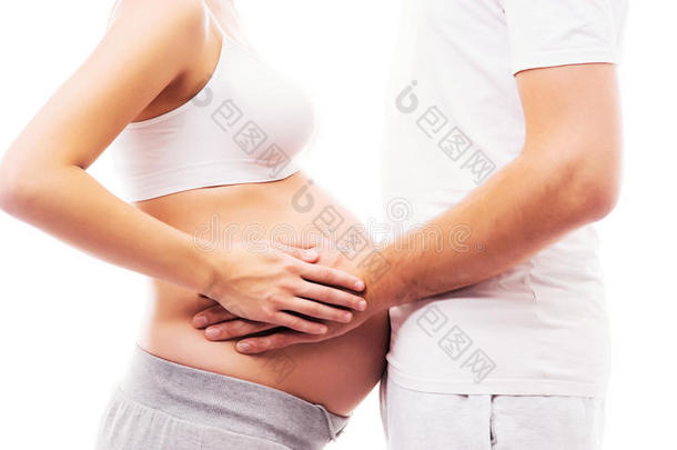 孕妇和爱人的尸体