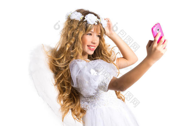 天使金发女孩拍照手机羽翼
