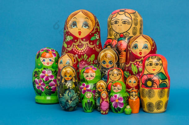 俄罗斯木制嵌套娃娃