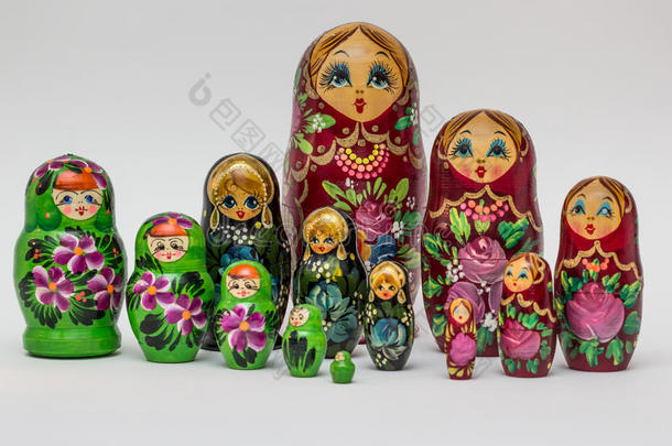 俄罗斯木制嵌套娃娃
