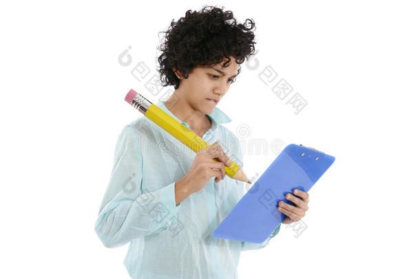 女商人用大铅笔写字