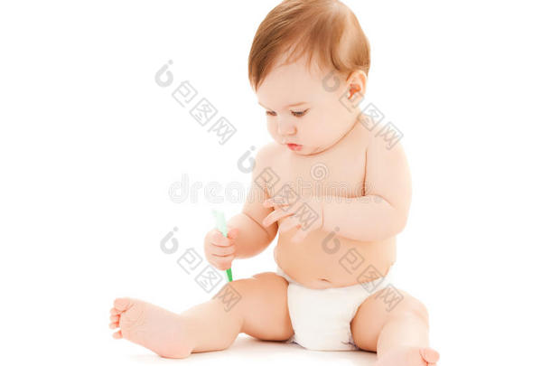 好奇的宝宝刷牙