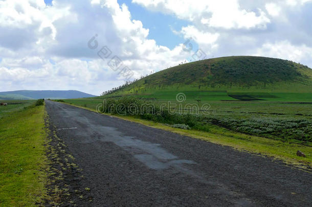 跨境居民点道路特写。非洲，埃塞俄比亚