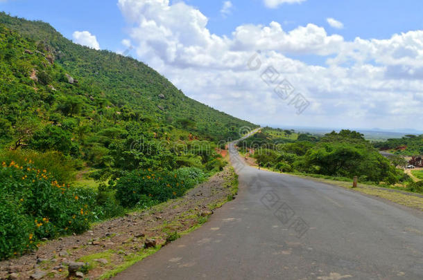 跨境居民点道路特写。非洲，埃塞俄比亚