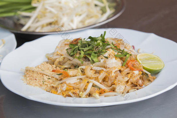 pad thai goong sod（<strong>虾仁</strong>炒饭棒）泰国菜