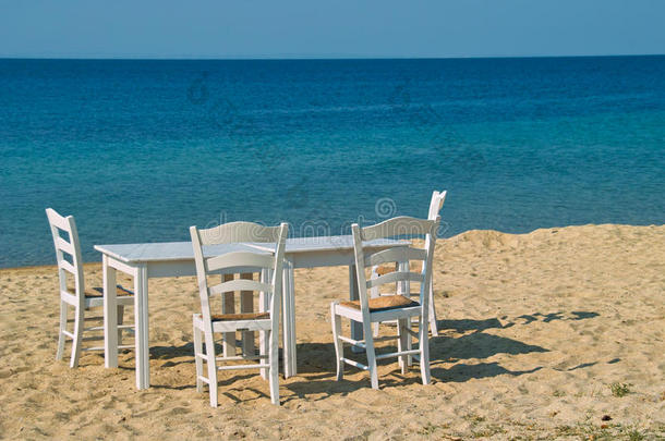海滩上的<strong>桌椅</strong>