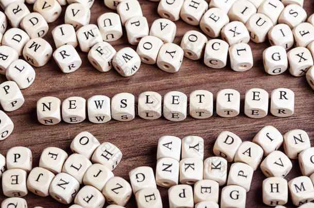 字母骰子单词-新闻稿