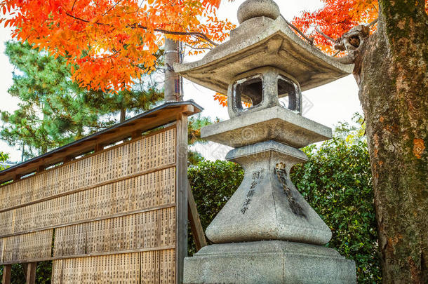 京都福寺寺寺石灯笼