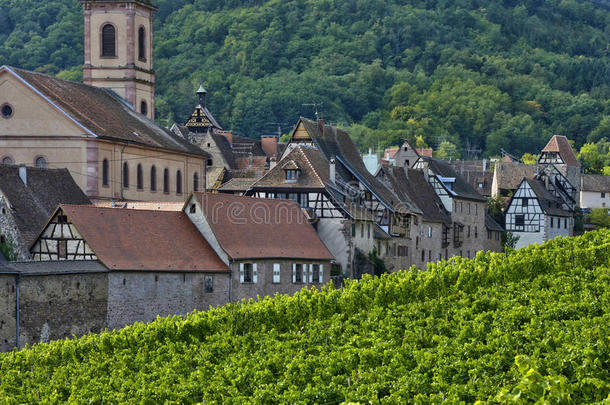 法国，阿尔萨斯的一个叫riquewihr的小村庄