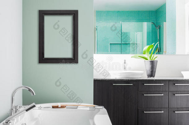 现代浴室使用柔和的绿色柔和色彩