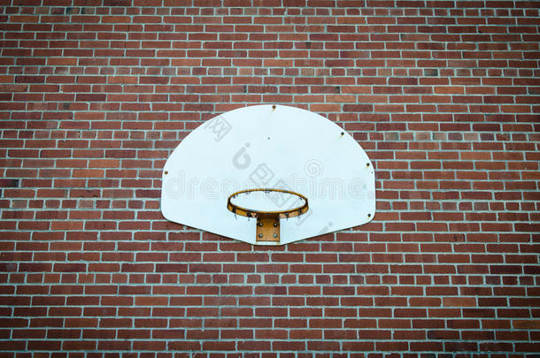 砖墙篮球网
