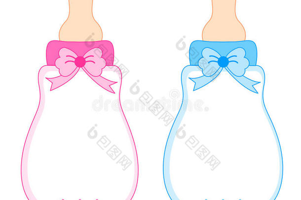 粉色和蓝色婴儿奶瓶