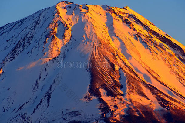 世界文化遗产，落日余晖中的富士山