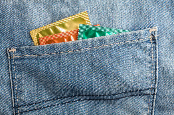 口袋里有避孕套