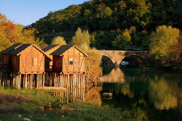 黑山crnojevica河和小村庄