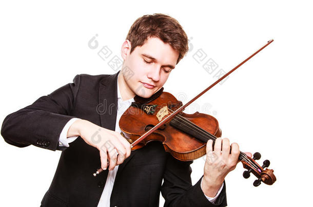 拉小提琴的男小提琴手。古典音乐艺术