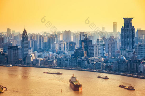 上海的现代都市黄昏