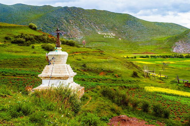 藏区风光香格里拉地标