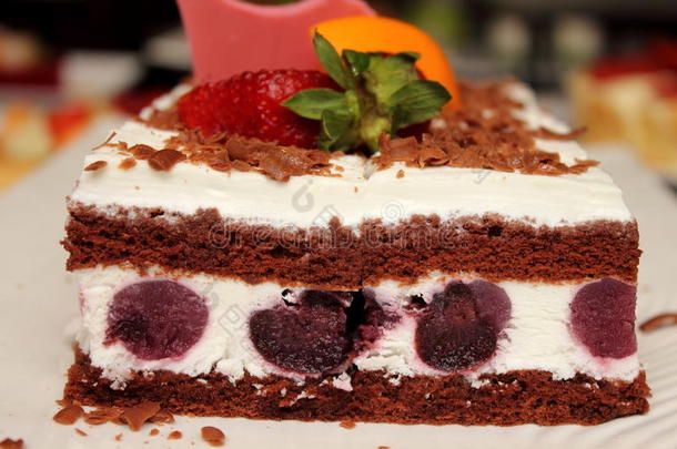 黑森林，有樱桃的巧克力蛋糕。