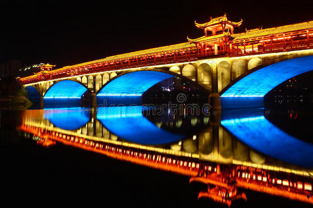中国传统灯光桥