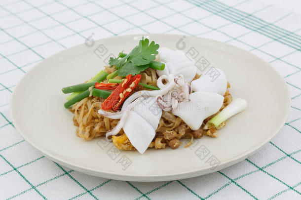 泰国菜泰国菜，鱿鱼炒米粉