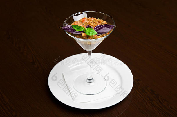 菜单-照片-鱼子酱从茄子，传统的斯拉夫菜