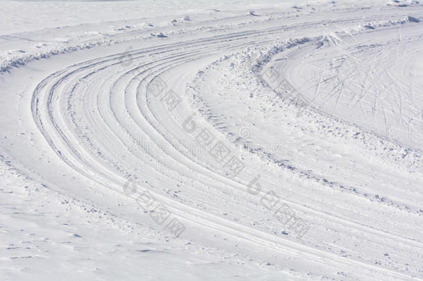 越野滑雪<strong>跑道</strong>