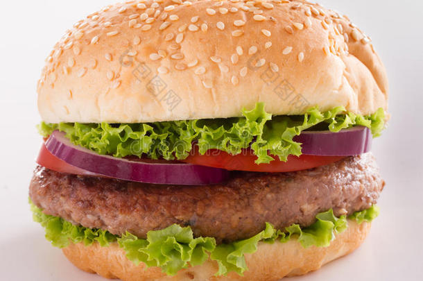 美丽多汁的汉堡特写镜头。食物是一系列的快餐。