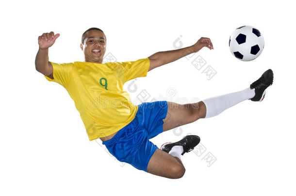 巴西足球运动员，跳跃，黄蓝相间。