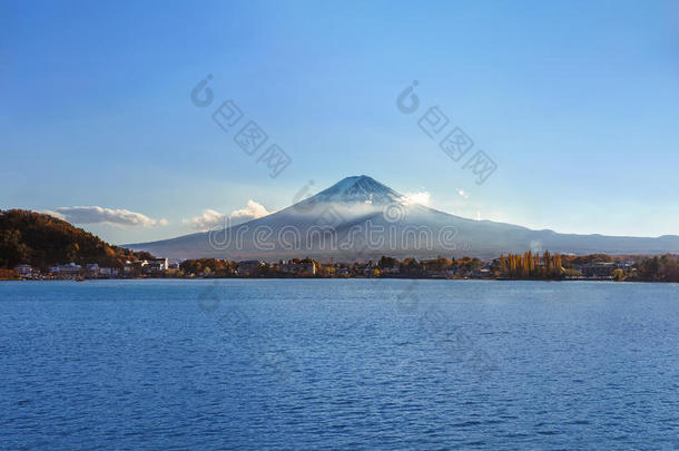川口子湖富士山