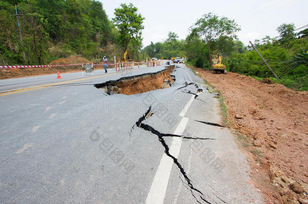 泰国清莱地震断路