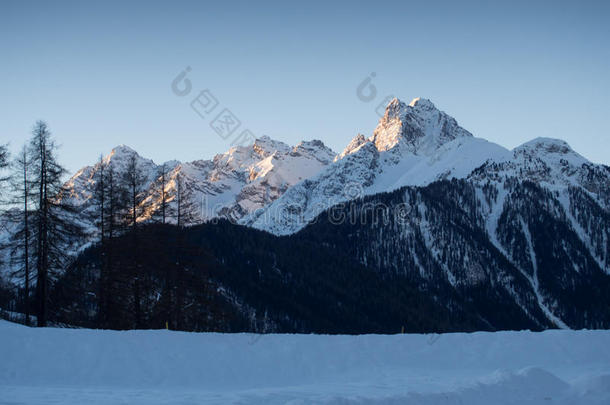 雪山