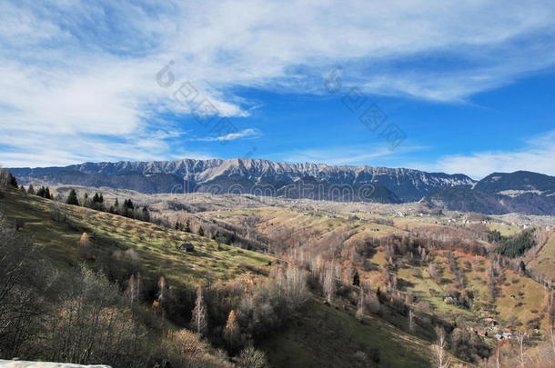 美丽的山<strong>风景画</strong>罗马尼亚喀尔巴阡山脉