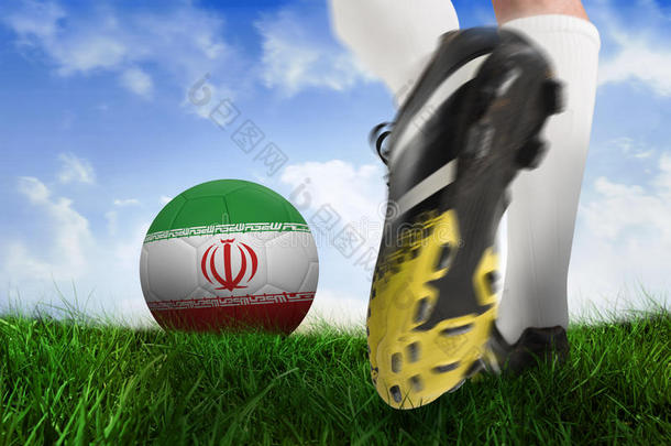 足球靴踢伊朗球