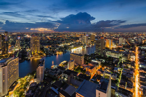 湄南河曼谷城市景观