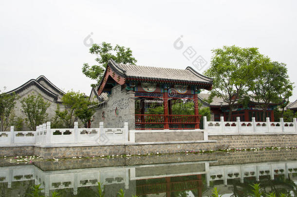 亚裔中国古董建筑，白色大理石栏杆