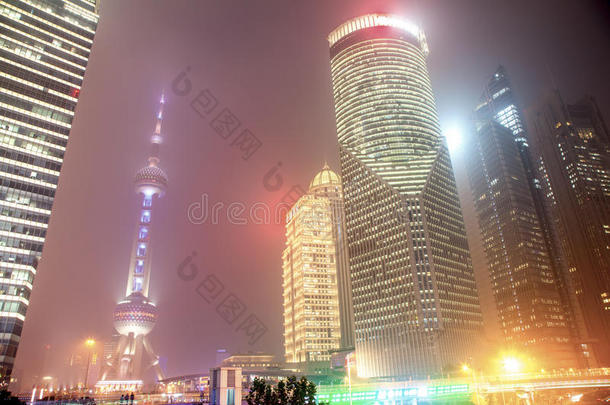 中国上海的雾霾和<strong>沙尘</strong>