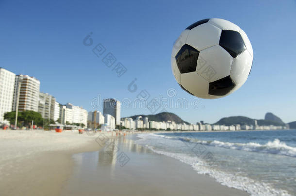 巴西里约<strong>科帕卡巴纳</strong>海滩上的足球