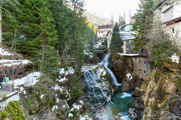 奥地利巴德加斯坦滑雪胜地瀑布