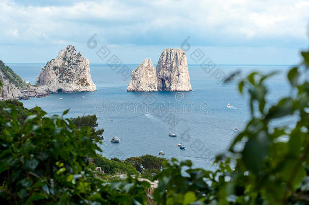 法拉利奥尼，著名的巨石，卡普里岛