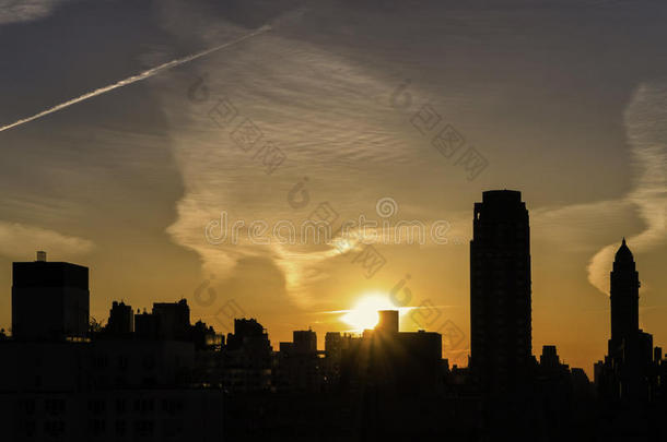 纽约日落时的城市剪影