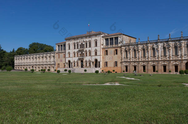 南布伦塔皮亚佐拉（意大利威尼托帕多瓦），康塔里尼别墅