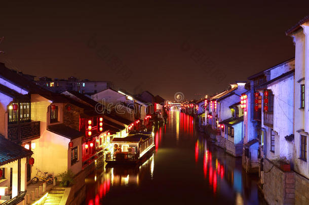 晚上从北京到杭州的大运河