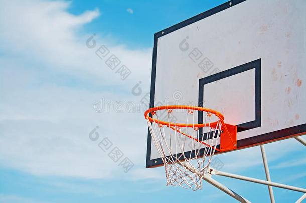 篮球与天空
