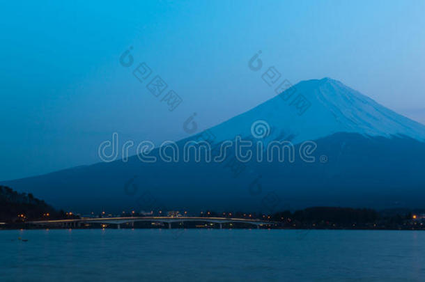 <strong>富士山</strong>高出川口湖