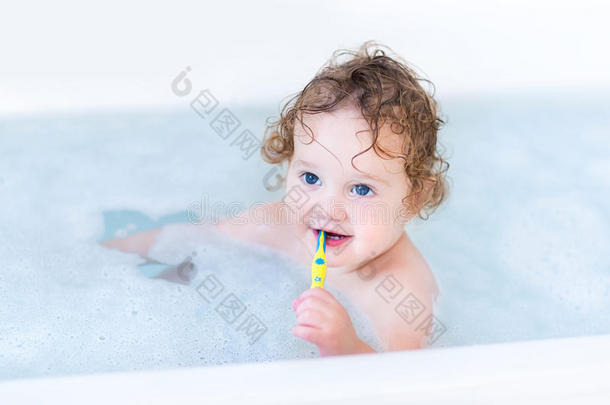 有趣快乐宝宝洗澡刷牙